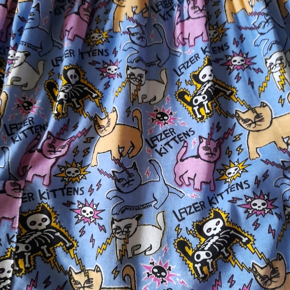 Laser kitty rare dress with pockets - Picture 5 of 8